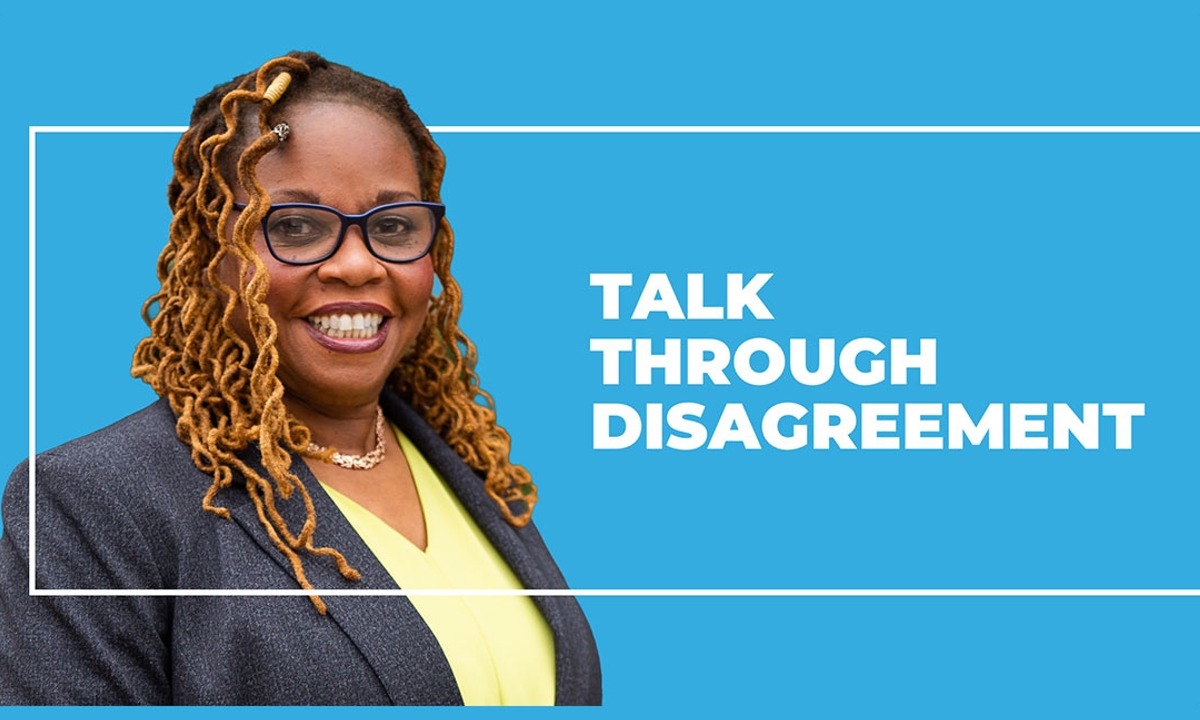 Communicating Through Disagreement