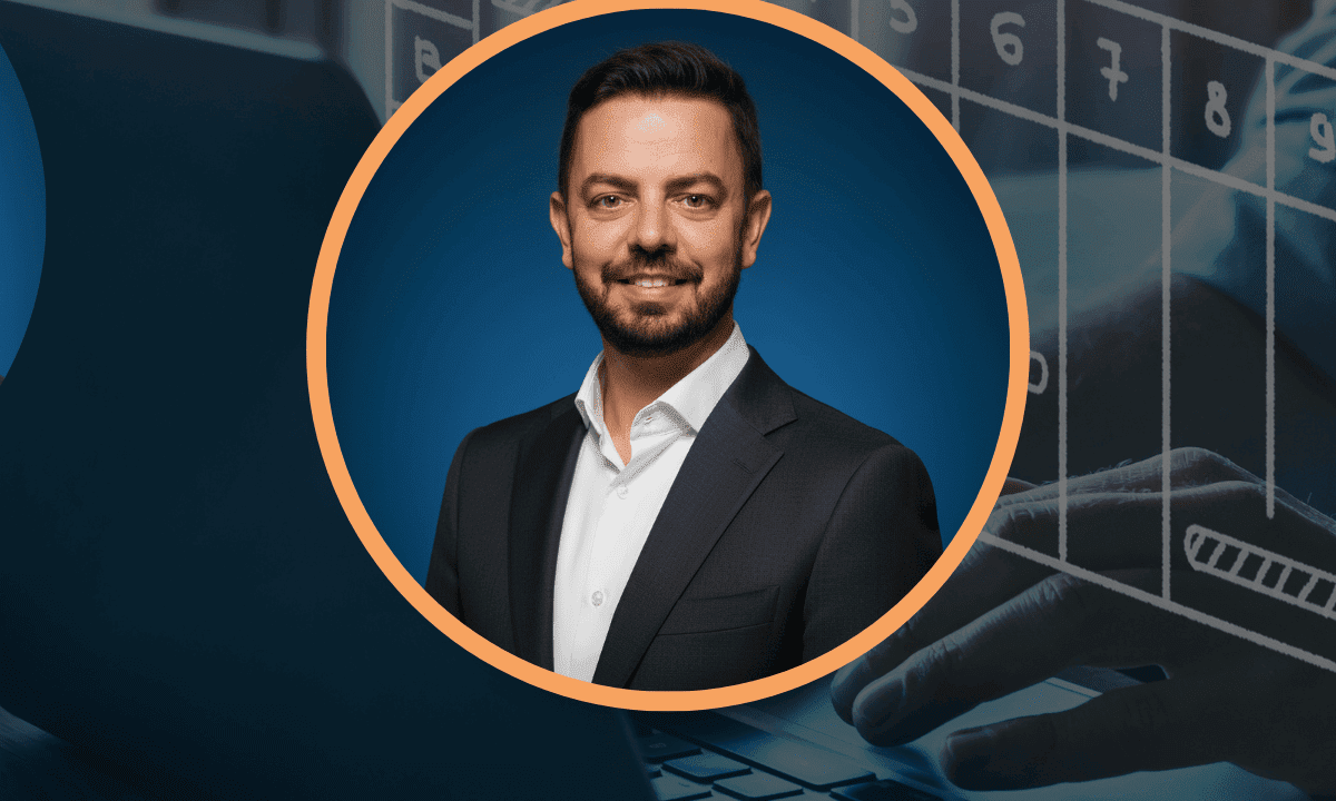 Kubernetes with Helm Charts: Deploy & Manage Apps