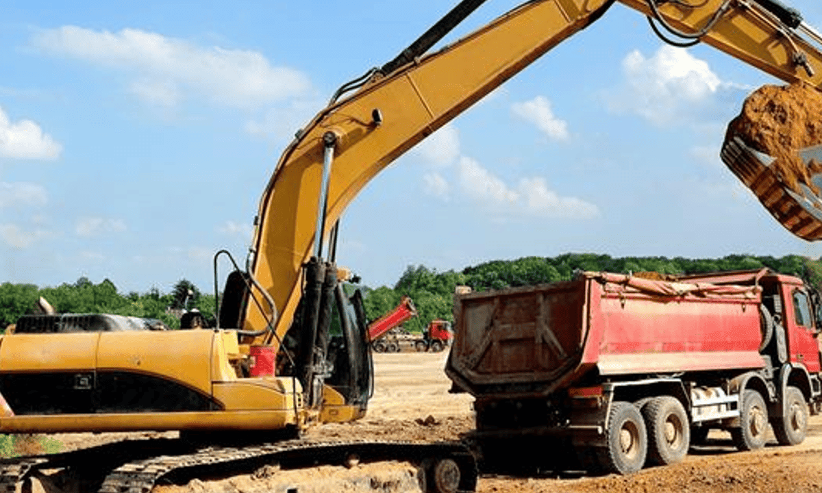 Construction Machinery for Concreting /Roads & Earth Moving