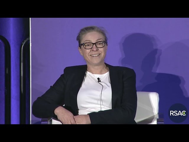 Autocracy or Democracy - Which is Better at AI