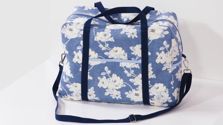 Sew a Dual-Duty Weekend Tote & Machine Carrier