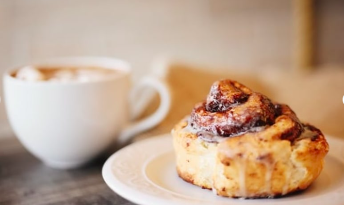 From Dough to Delicious: Cinnamon Roll Workshop (Live Online)