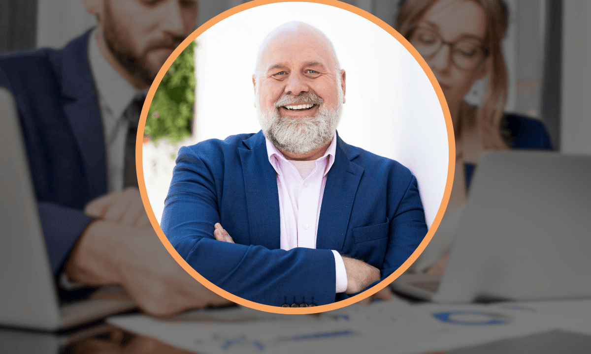 Managing Hybrid & AI-Augmented Teams: The Future of Work