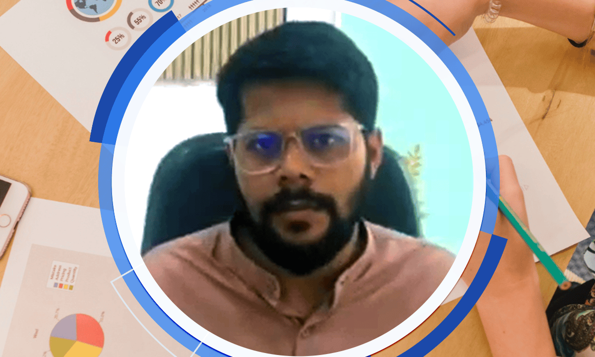 Probabilistic Graphical Models: A Compact Introduction