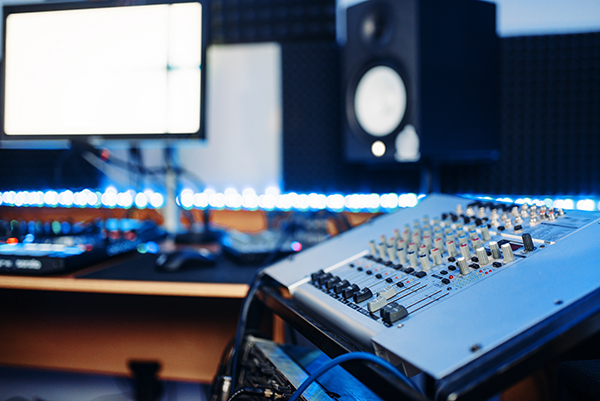 Musica e Multimedialità: strumenti e applicazioni per una nuova creatività