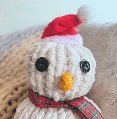Chunky Knit Snowman (Live Online)