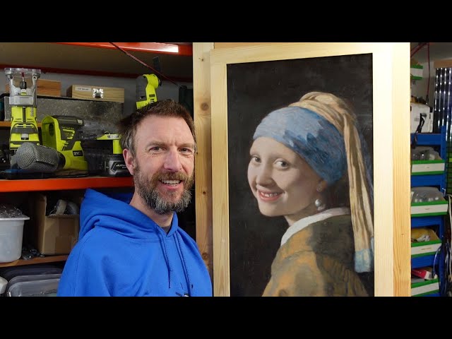 Creating Interactive Animated Paintings with Digital Displays - A Harry Potter-Inspired Tutorial