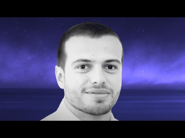 From Blue to Green Without Seeing Red - Blue-Green Deployment Strategy with AWS