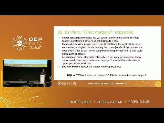 Photonic Integrated Switch Fabrics: From Homogeneous to Heterogeneous Integrations