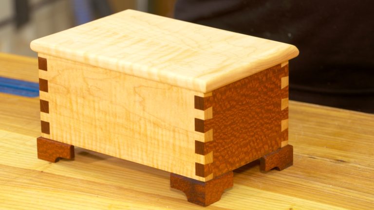 Build a Figured Wood Box
