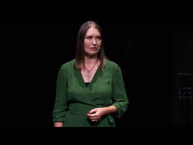 Talking Object - Changing the World with Circle Communication Rules