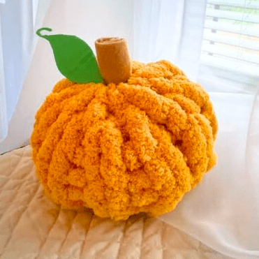 Chunky Knit Pumpkins (Live Online)