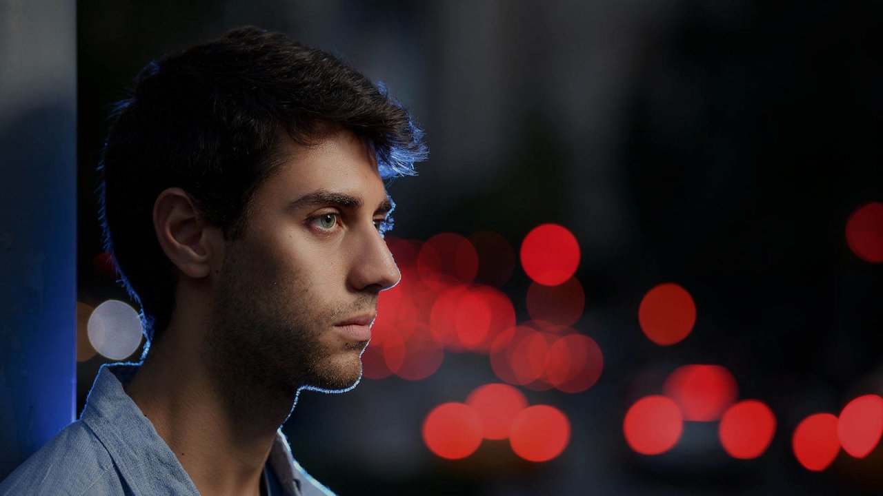 Bring Light to Street Photography