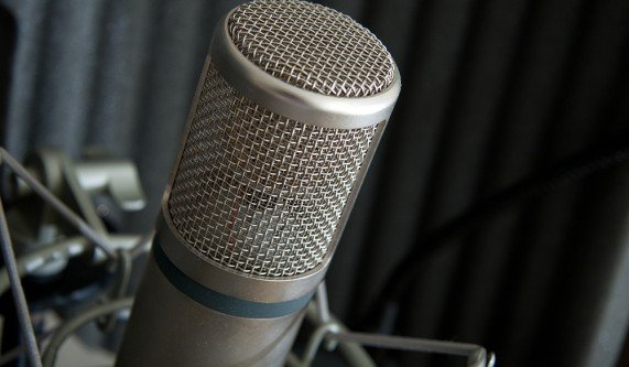 Advanced Voice Over Intensive with Lisa Fischoff (Live Online)
