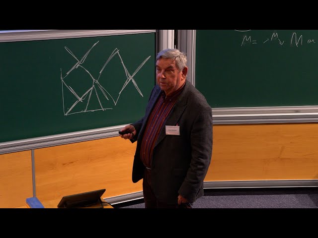 Łukasiewicz Logic and Tsallis Entropy Connected with Free Projections in Probability Theory