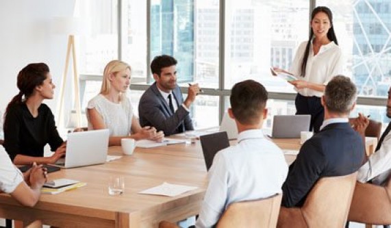 Resilience and Strategic Risk Taking for Women Leaders (Live Online)