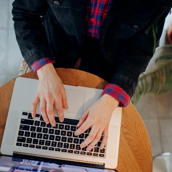 Build AI Apps Like a Pro: No-Code Tools for Beginners