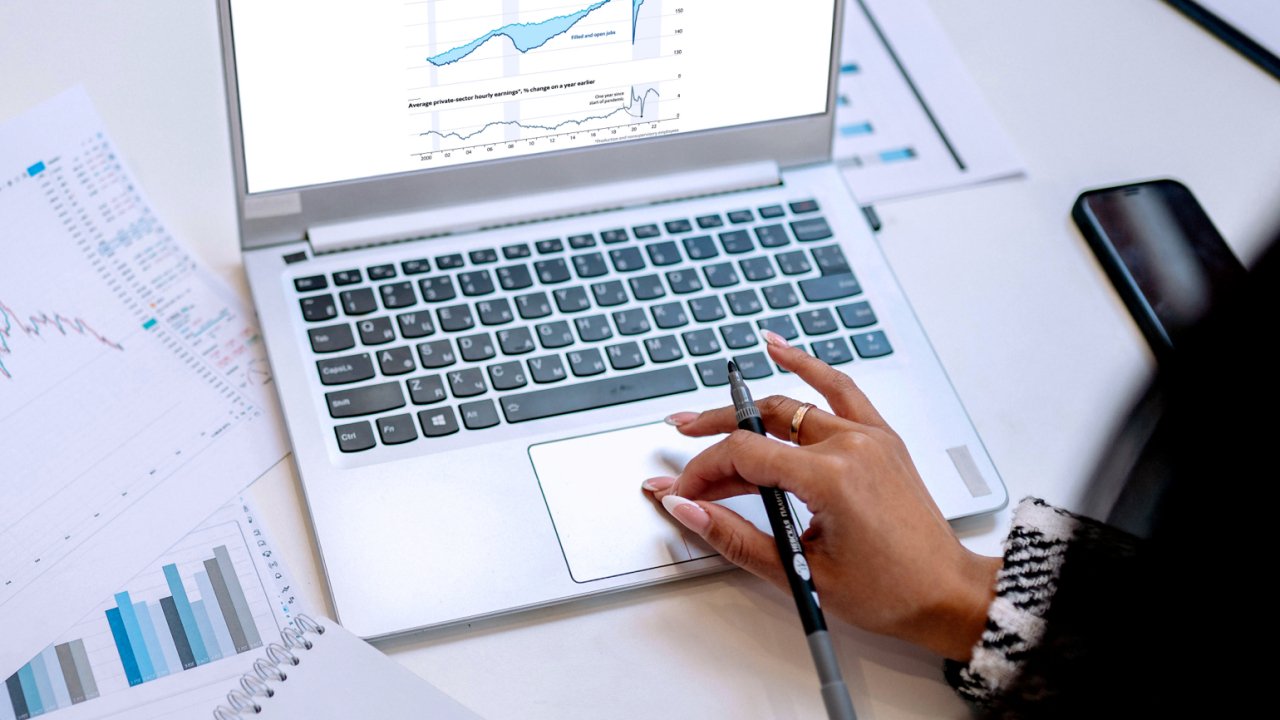 Data Storytelling and Visualisation