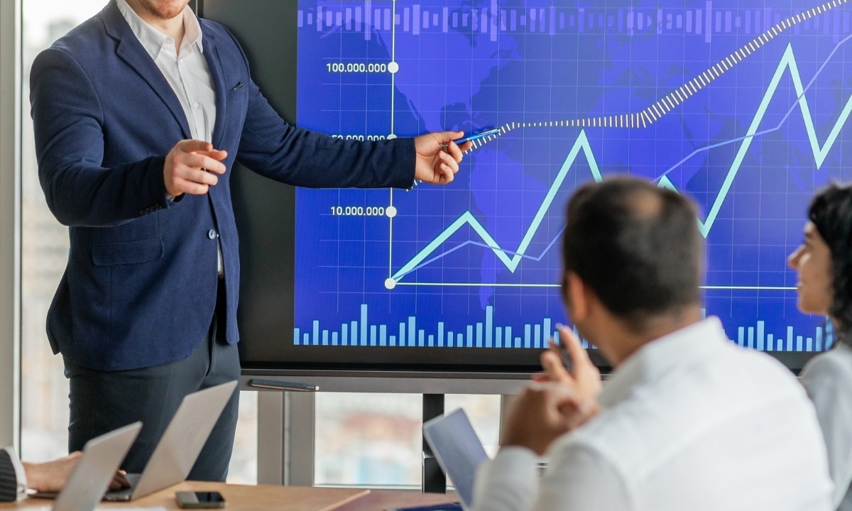 Business Strategy: Creating Competitive Advantage