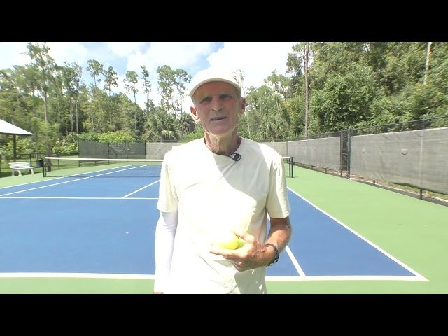 A Tip From The Pros To Prevent Forehands Long