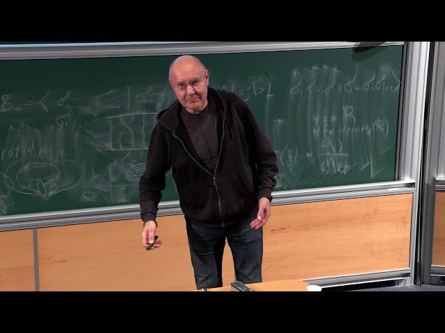 Polymer Topology Meets Fractal Dimension in Three-Dimensional Space