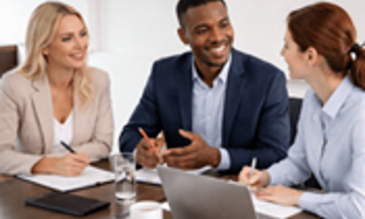 Communication & Consulting