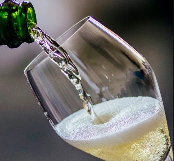 Champagne and other Sparkling Wines of the World (Blind Tasting) (Live Online)