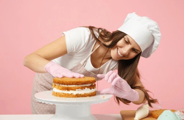 Virtual Holiday Cake Decorating (Kit Included) (Team Building)