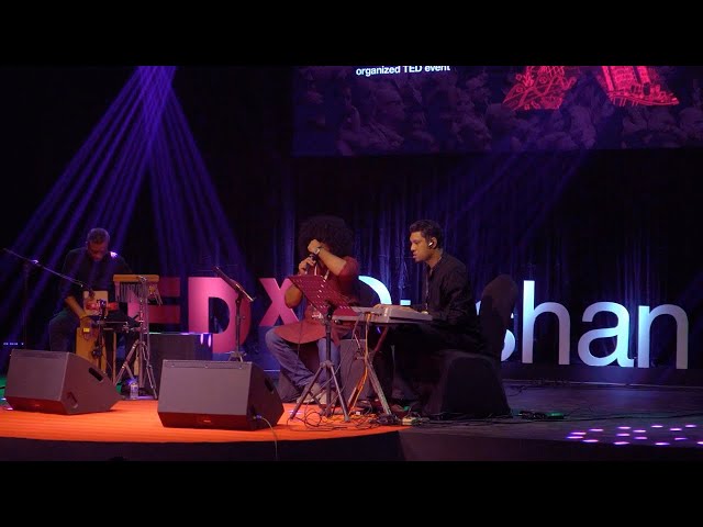 The Spell of Classical Harmony - A Fusion of Traditional and Contemporary Music