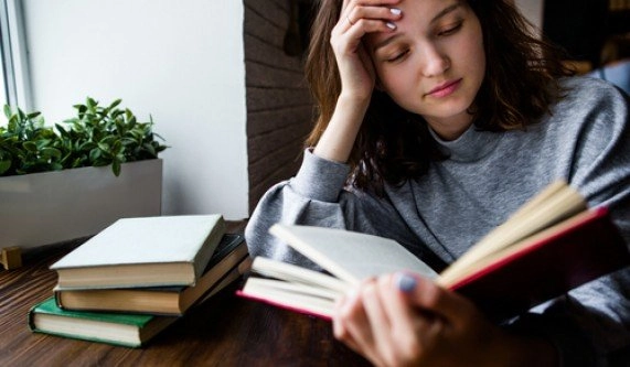 Reading Fiction: 6 Weeks (Live Online)